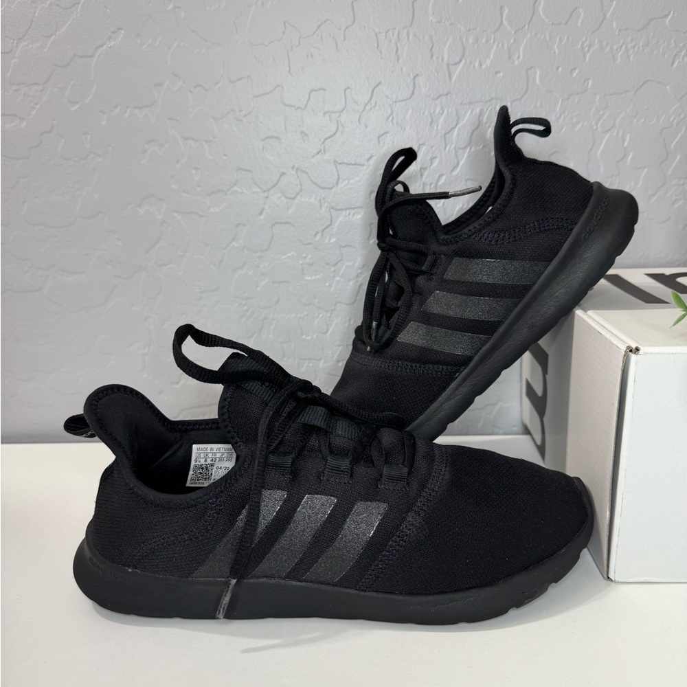 Adidas Black Sneakers / workout shoes / athletic